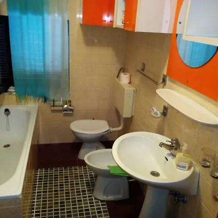 Bozena Apartment *