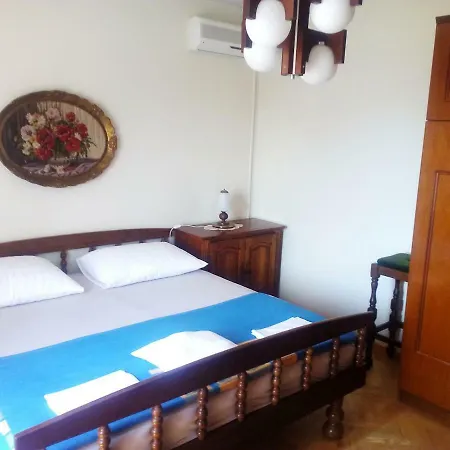 Bozena Apartment *